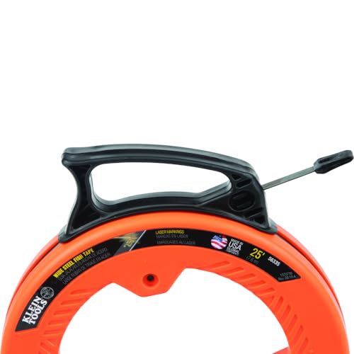 Klein Tools 56335 | Einziehband Federstahl 7,6 m | Elektriker Kabel-Einziehband mit Markierungen alle 30 cm | Strapazierfähig und flexibel | Griffiges, kompaktes Ziehband