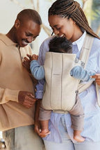 BabyBjörn Babytrage Mini, 3D-Jersey, Hellbeige