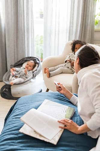 MoMi KENANI Babywippe für Kinder bis 9 kg, klappbar, mit Fernbedienung & Bluetooth zum Verbinden mit Smartphone, Batterie- oder Stromanschluss, mit 5-Punkt-Sicherheitsgurt, Sonnenschutz, Insektennetz