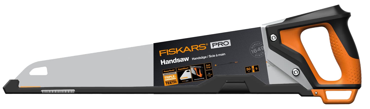 Fiskars Pro Handsäge für Holz, Laminat und PVC, Sägeblattlänge: 50 cm, 9 TPI, Schwarz/Orange, PowerTooth, 1062919