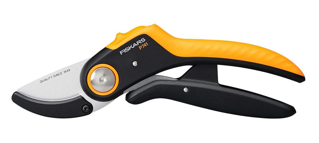 Fiskars Amboss-Gartenschere, Plus PowerLever, P741, Für trockenes und hartes Holz, Antihaftbeschichtet, Edelstahl-Klingen, Länge: 22,1 cm, Schwarz/Orange, 1057171