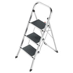 Hailo K70 StandardLine Alu-Klapptritt-Leiter - 3 große Stahl-Stufen mit Anti-Rutsch-Matten belastbar bis 150 kg - Trittleiter mit Klappsicherung - besonders leicht und einfach zu verstauen - Silber