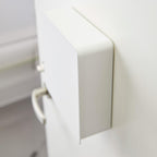 Yamazaki 4799 TOWER Magnetischer Schlüsselkasten, weiß, Stahl, minimalistisch, 15.8 x 5.5 x 15.8 cm