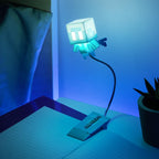 Paladone Minecraft Allay Buchleuchte zum Anklemmen, offiziell lizenziertes Leselicht, Clip-Lampen-Design mit flexiblem Kabel, mit Allay-Mob-förmigem Kopf, 3 Lichtmodi, batteriebetrieben