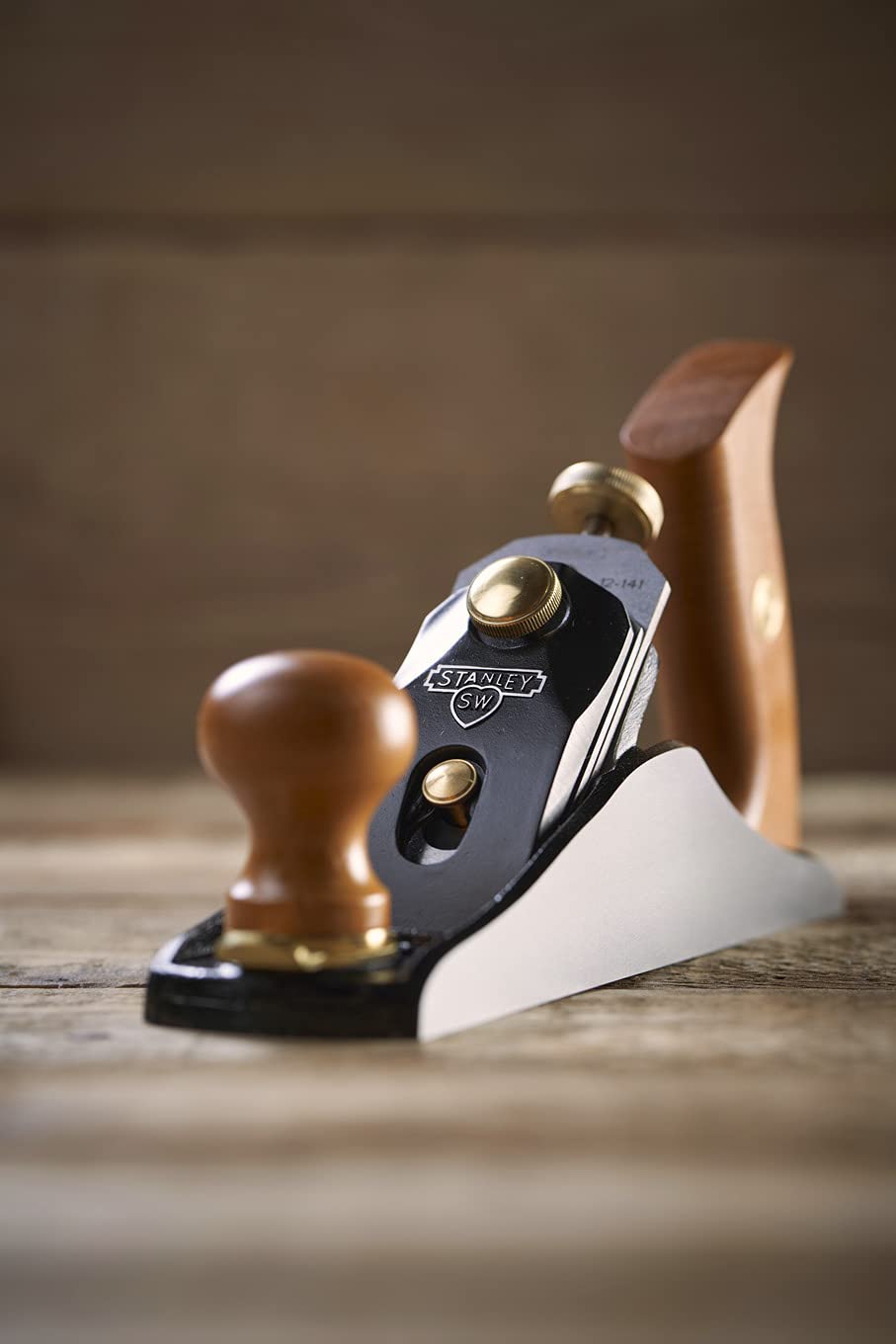 STANLEY Putzhobel Hobel Trockenbau Werkzeug Nr. 4 (255mmx50mm, Laufruhe, 4.7mm Hobeleisen, A2 Stahl, verstellbar, Eisenguß) 1-12-136