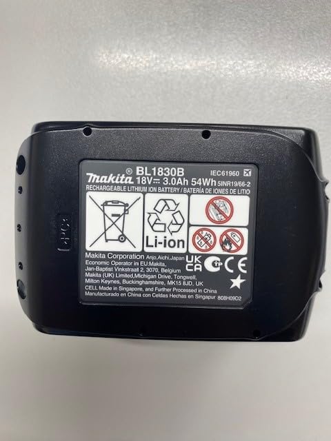 Makita DMR 112 Baustellenradio mit DAB+ und Bluetooth + Akku 3 Ah und Ladegerät