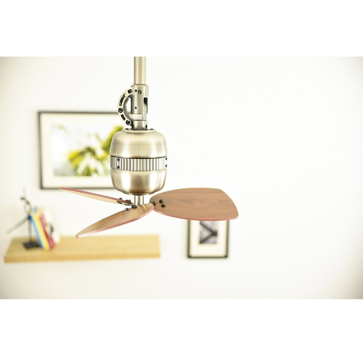 innovativer FN11156 Deckenventilator Toledo, Gehäusefarbe Zinn antik, Flügelfarbe Walnuß