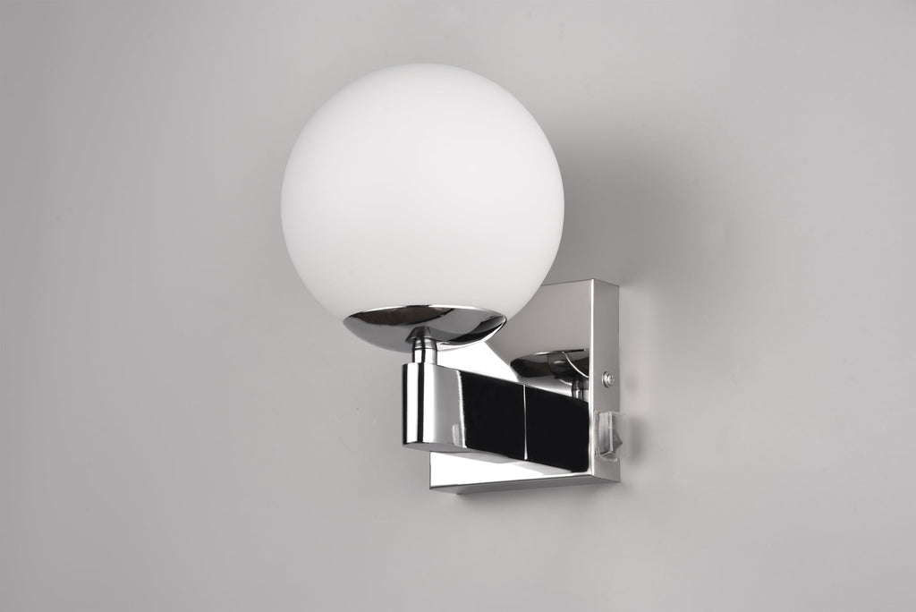 Trio Leuchten Badezimmer Wandleuchte Kula 284270106, Metall Chrom, Glas Weiß, exkl. 1x E14