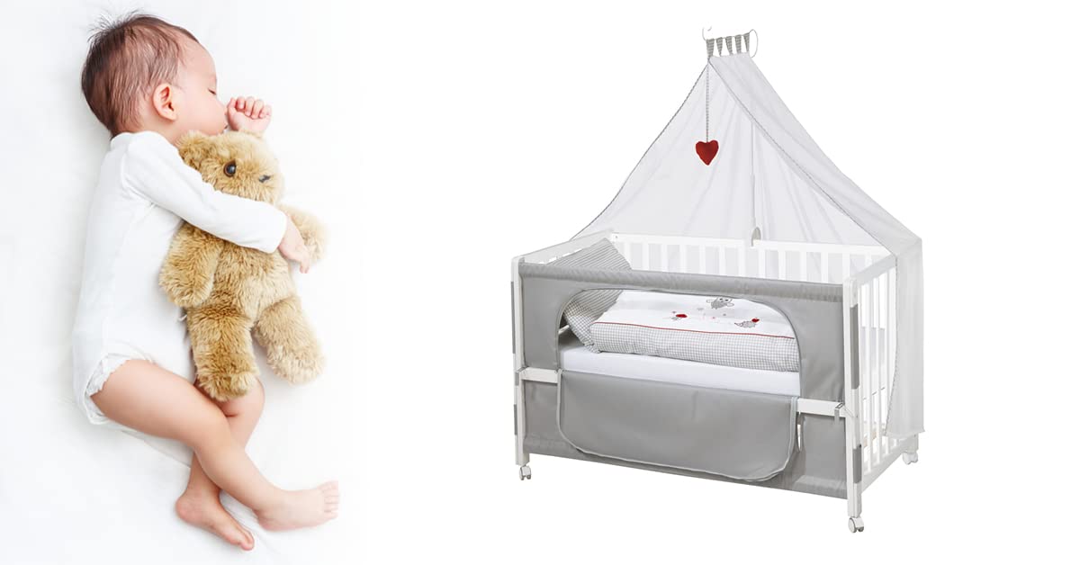 roba Beistellbett 60 x 120 cm - Adam & Eule Room Bed - Babybett zum Anstellen an Elternbett - Inklusive Matratze, Bettwäsche, Himmel - Mobil & Höhenverstellbar - Holz weiß