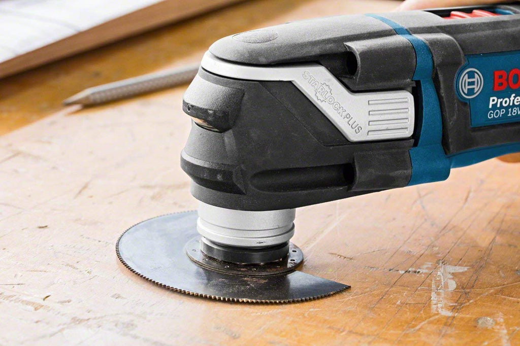 Bosch Professional 18V System Akku Multi-Cutter GOP 18V-28 (inkl. 2x 5.0Ah Akku, GAL 1230 CV, 7x Tauchsägeblatt, 10x Schleifpapier, 3x Segmentsägeblatt, 1x Schleifplatte, L-BOXX)