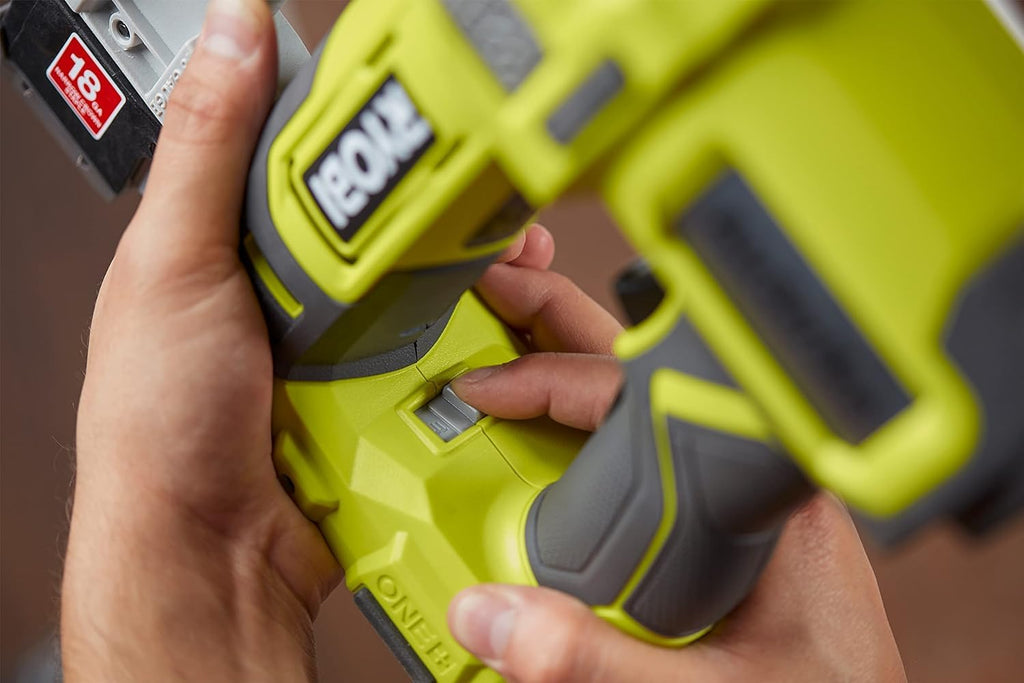 RYOBI 18 V ONE+ Akku-Nagler R18GN18-0, Nagelstärke 1,2 Mm, Magazinkapazität 105 St., werkzeuglose Tiefeneinstellung, ohne Akku & Ladegerät