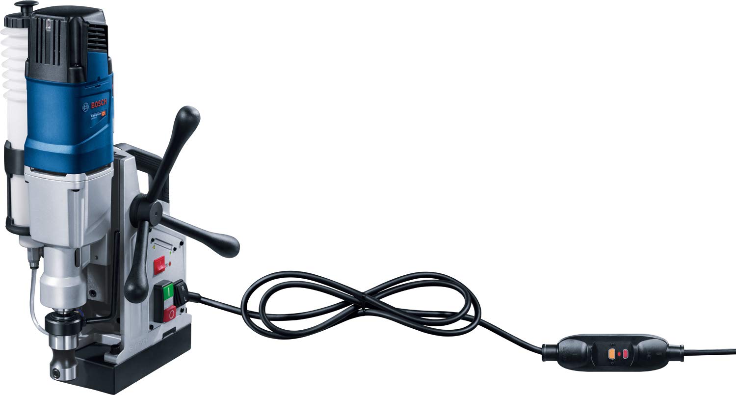 Bosch Professional Bohrmaschine GBM 50-2 (inkl. Aufsteckfräsendorn, Innensechskanntschlüssel, Reduzierhülse, Fixierstift, Sicherungsseil, Kühlmittelbehälter, Befestigungswinkel, Handwerkoffer)