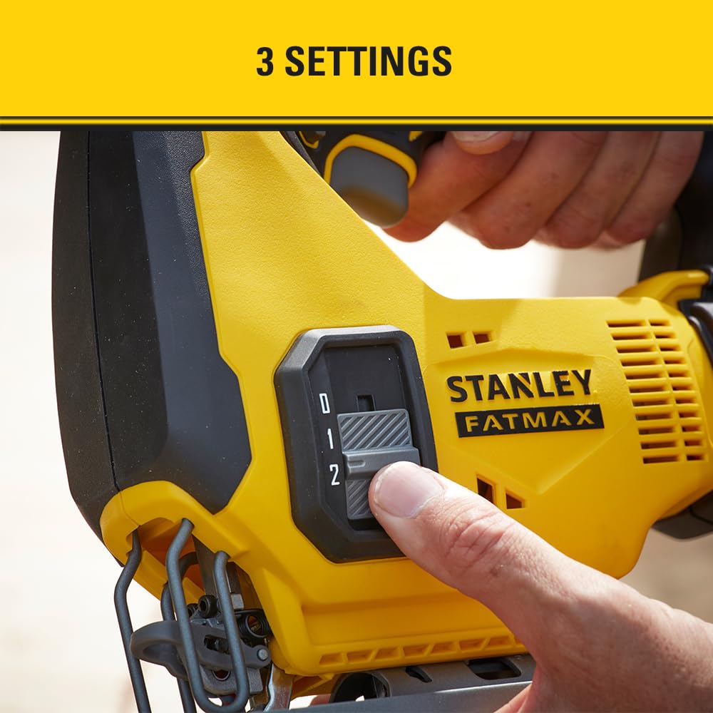 Stanley FatMax 18V Akku-Pendelhub-Stichsäge SFMCS600B (zwei Pendelhubstufen, variable Hubzahl, werkzeuglose Blattaufnahme, Gebläse, inkl. Holz-Sägeblatt, Lieferung ohne Akku und Ladegerät)