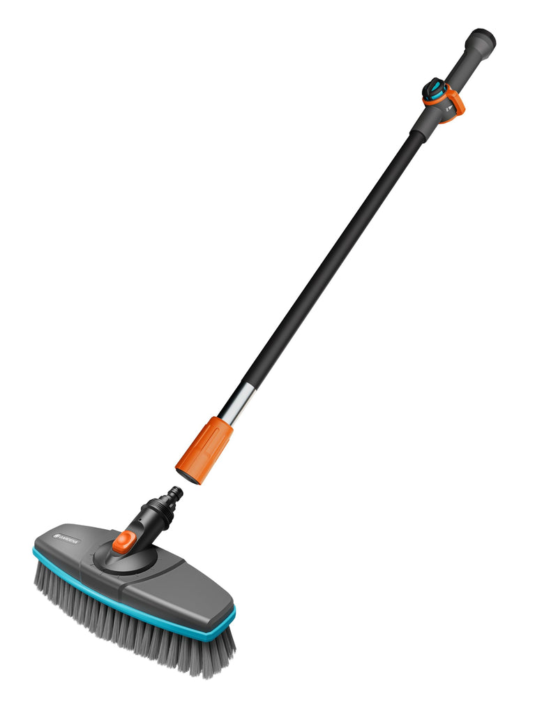 Gardena Cleansystem Wasch-Set mit 90 cm Stiel S und Stielbürste Soft: Praktisches Reinigungsset, ideal zur effektiven Nassreinigung von größeren, empfindlichen Flächen, Reinigungstabs (18826-20)