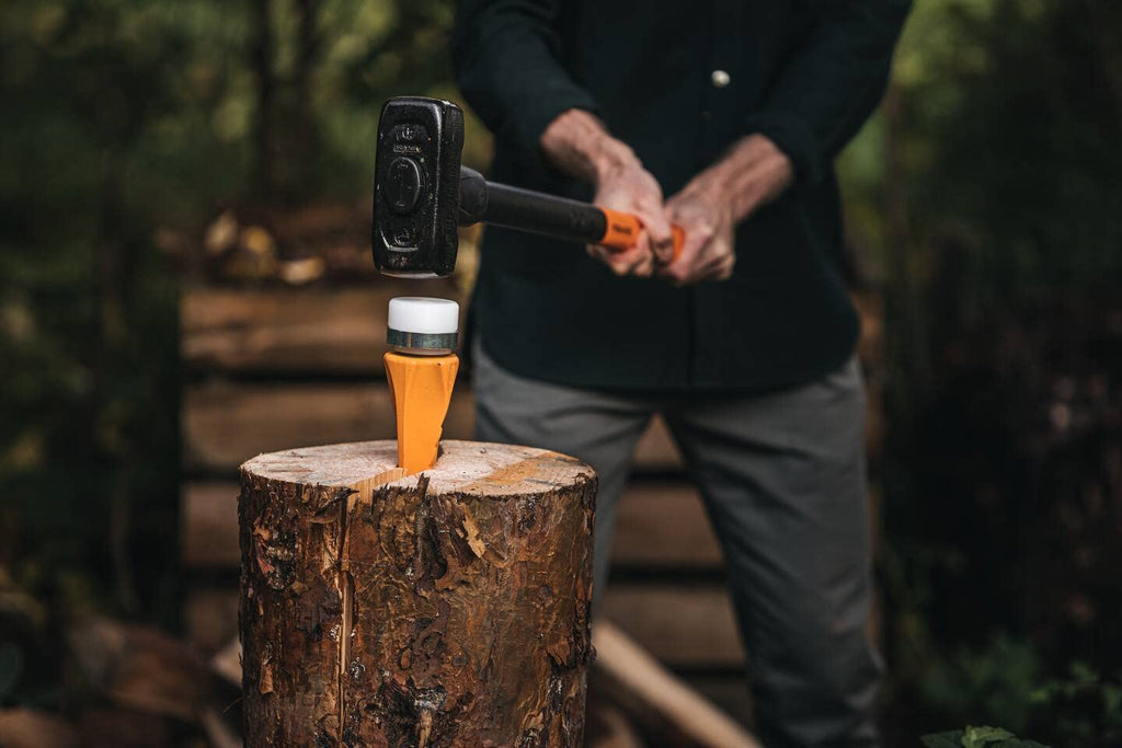Fiskars Dreh-Spaltkeil, Gehärteter Stahl (geschmiedet), Polymer-Schlagfläche mit Metallring, Orange, SAFE-T, 1001615