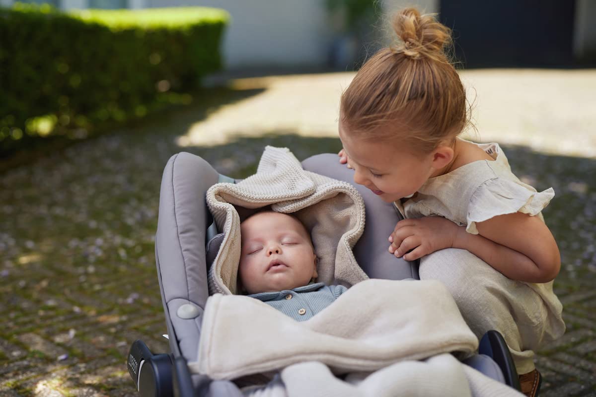 Jollein Fußsack Basic Knit Nougat - Für Babyschale Kinderautositz Gruppe 0+ und Kinderwagen - Für 3-Punkt- und 5-Punkt-Gurt - Strickmuster und Fleece Futter - Beige