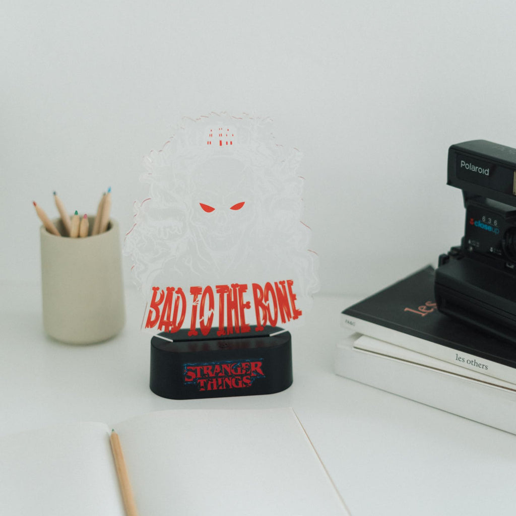 Grupo Erik LED Lampe Stranger Things LED Licht Deko - Stimmungslicht Schreibtisch - Nachttischlampe Kinder und Erwachsene Zubehör - OffiziellerStranger Things Merch Geschenke