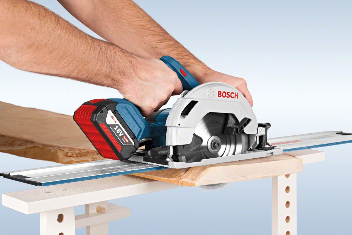 Bosch Professional 18V System Akku Kreissäge GKS 18V-57 G (kompatibel mit Führungsschiene, Schnitttiefe: 57 mm, inkl. 2x 4.0Ah Akku, SchnelSchnellladegerät GAL 18V-40, 1x Kreissägeblatt, L-BOXX)