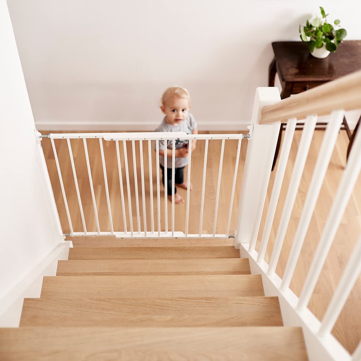 BabyDan MultiDan, 62,5-106,8 cm, Verlängerbares Treppenschutzgitter/Babygitter/Sicherheitsgitter, Metall, Weiß, Hergestellt in Dänemark - (Haustiergitter/Hundegitter)