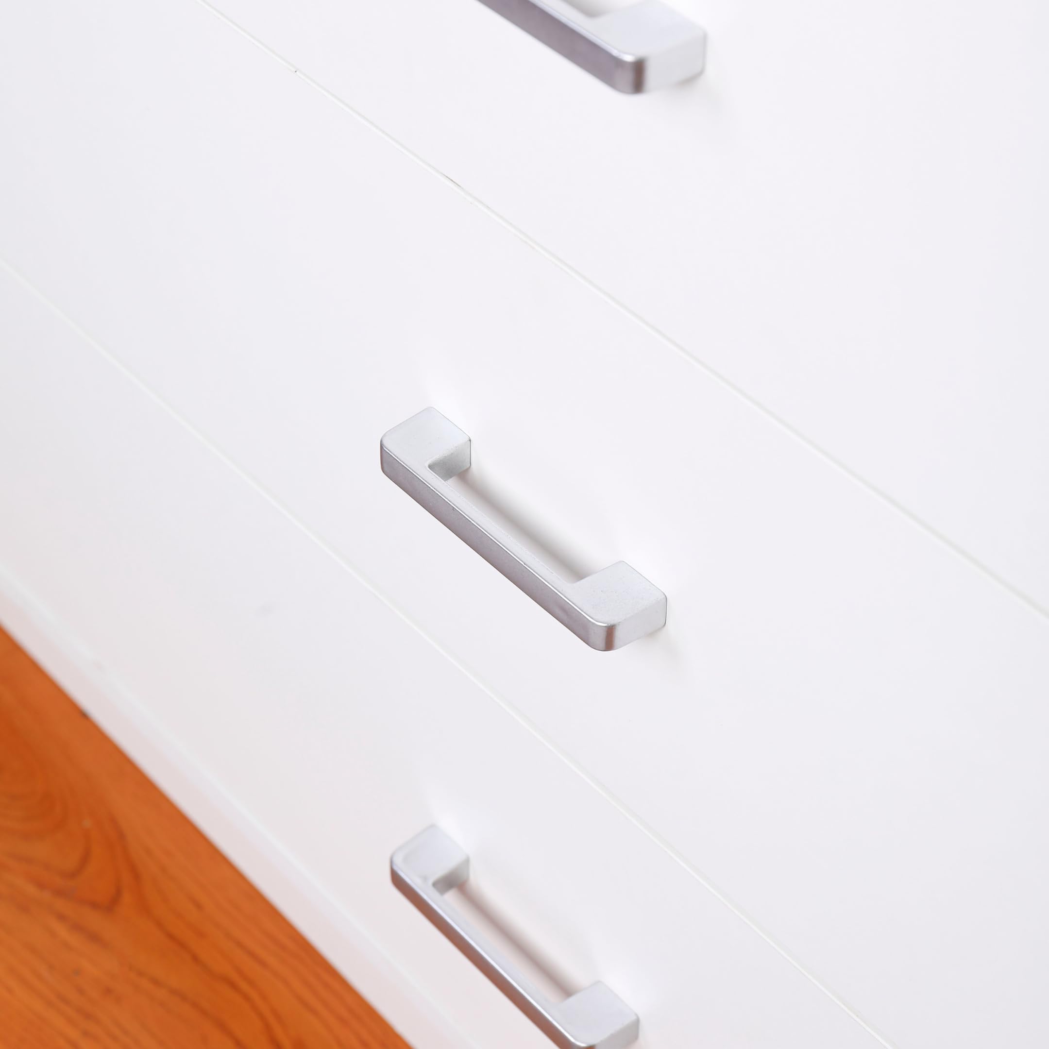 ecomi Wickelkommode Wickeltisch Baby Kommode aus Holz mit Wickelaufsatz, 3 Schubladen, 1 Tür, 100 cm Höhe in Weiß, Wickeltisch 113x100 cm Griffe verchromt