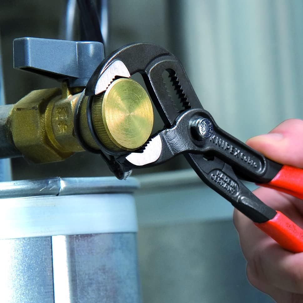 KNIPEX Cobra Wasserpumpenzange, 250 mm, Muttern bis 46 mm, Rohre bis 52 mm, Feinverstellung per Knopfdruck, Rohrzange, 87 02 250