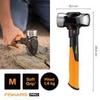 Fiskars Fäustel IsoCore M für den Einsatz bei Präzisionsabbrucharbeiten, Länge: 29 cm, Gewicht: 1,64 kg, Schwarz/Orange, 1020217