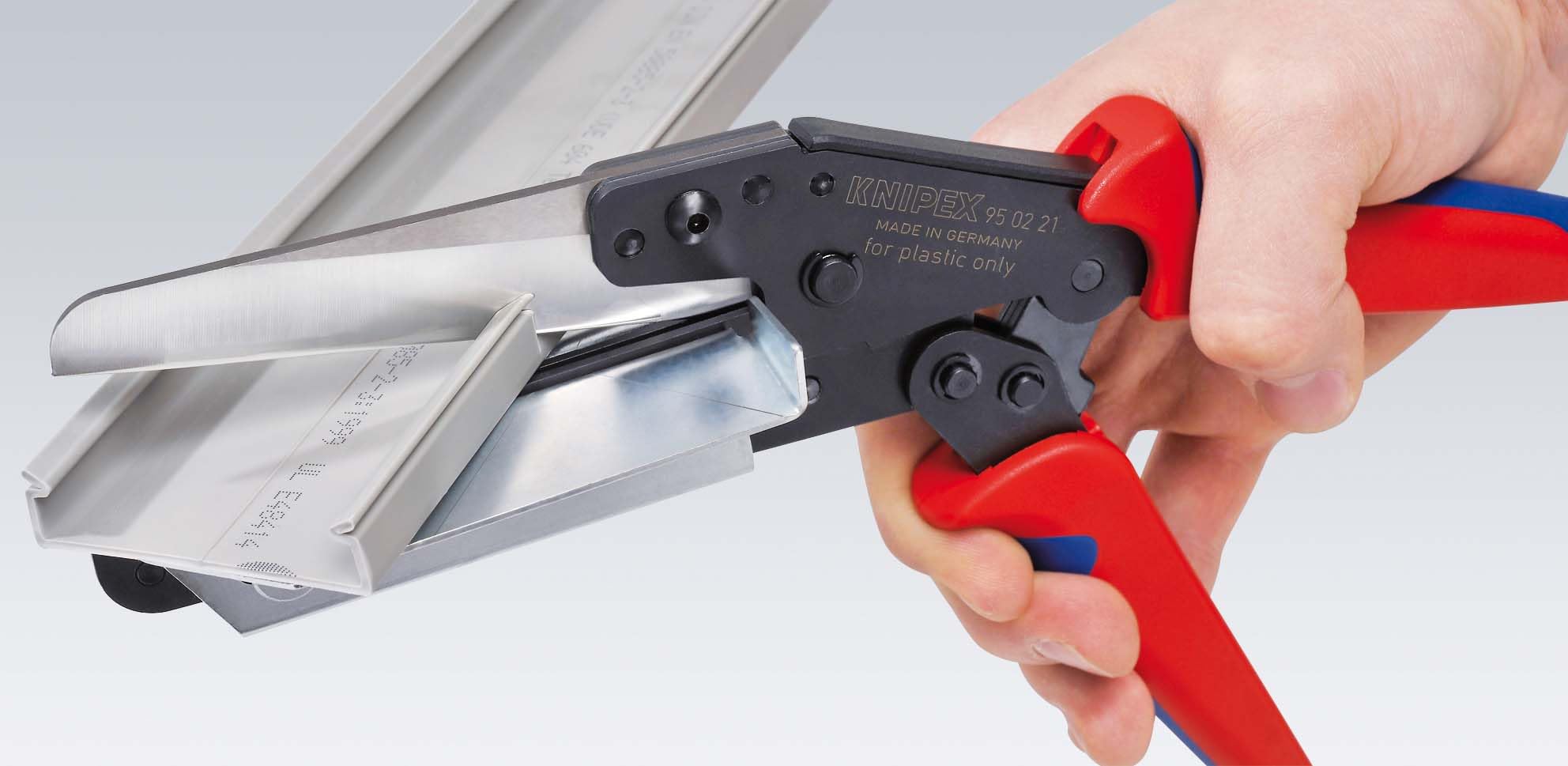 KNIPEX Schere für Kunststoffe auch für Kabelkanäle mit Mehrkomponenten-Hüllen 275 mm, 95 02 21