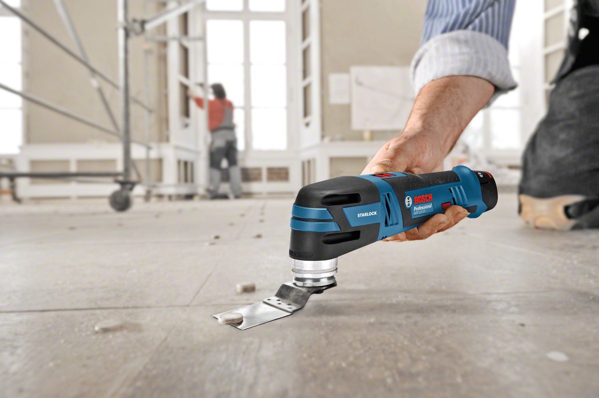 Bosch Professional 12V System Akku Multi-Cutter GOP 12V-28 (inkl. 1x Starlock BIM Tauchsägeblatt, ohne Akku/ Ladegerät)