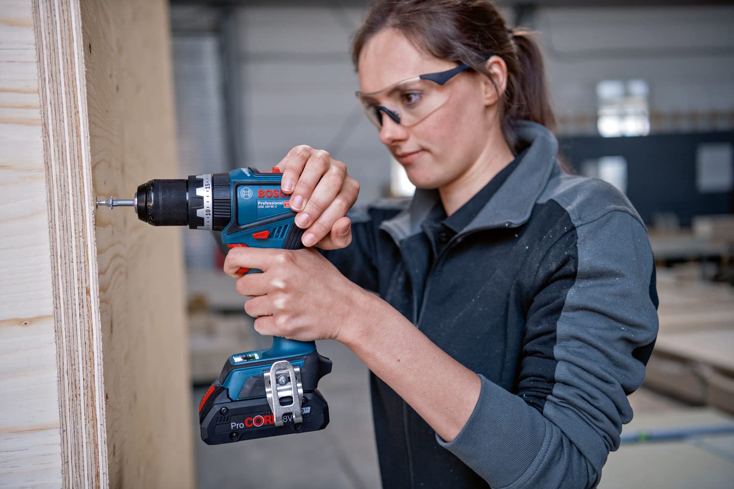 Bosch Professional 18V System Akku Schlagbohrmaschine GSB 18V-90 C (inkl. 2x Akkus 4.0Ah, Schnellladegerät GAL 18V-40, L-BOXX)