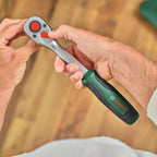 Bosch 1/2" Ratsche (Leistungsstarke Ratsche für vielfältige Heimwerkerarbeiten; Hohes Drehmoment bis 768 Nm; Verriegelungsknopf; Intuitiver Richtungswechsel; Gebogener Hals; Ergonomischer Softgrip)