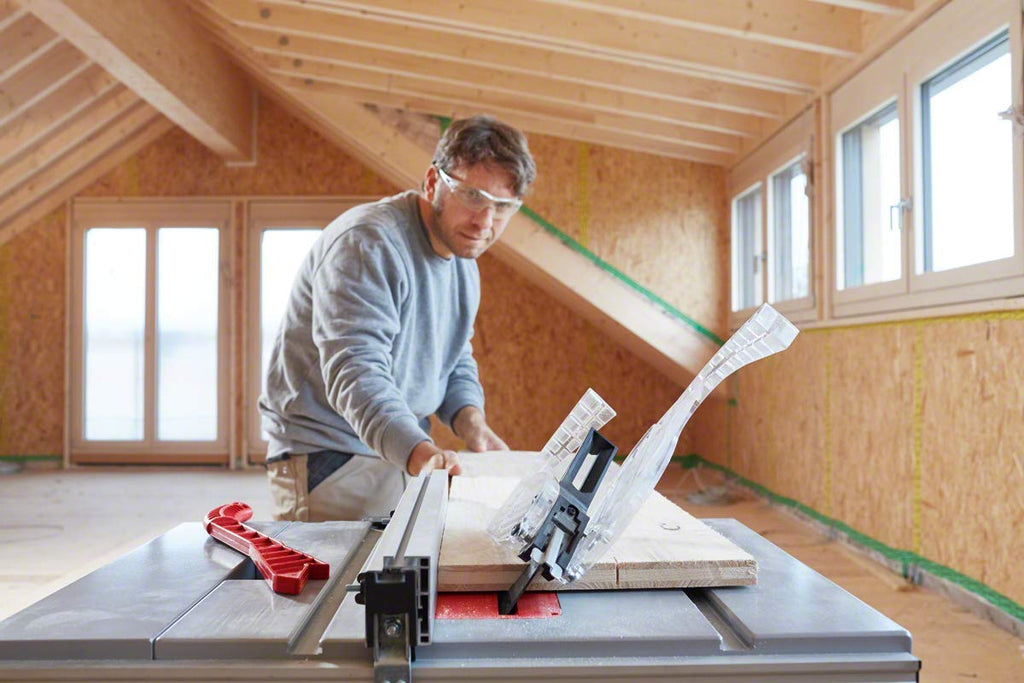 Bosch Professional Tischkreissäge GTS 635-216 (1600 Watt, Sägeblatt-Ø: 216mm, Sägeblattbohr-Ø: 30mm, inkl. 1x Kreissägeblatt)