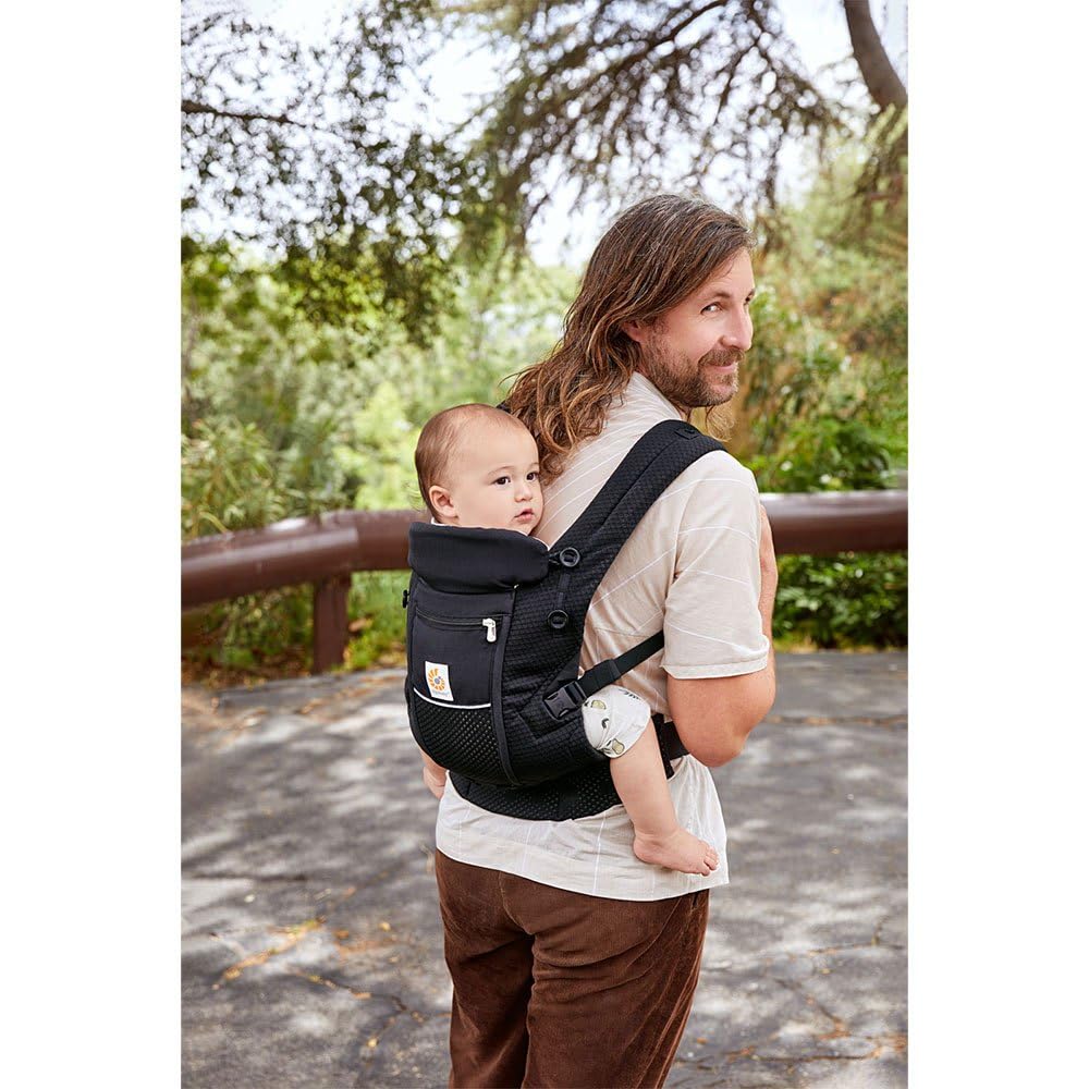 Ergobaby Adapt Babytrage für Neugeborene ab Geburt, 3-Positionen SoftFlex Mesh Ergonomische Babybauchtrage Rückentrage Baby-Tragetasche, Onyx Black