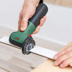 Bosch Mini-Winkelschleifer EasyCut&Grind (Holz (Rundhölzer), Kunststoff, Karton und Metall trennen; 2,0 Ah Akku; 7,2 Volt; im Karton)