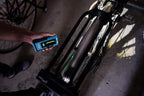 Hazet LED Taschenlampe Pocket Light 1979W-82 mit wireless-charging, Leuchtdauer 2-10 Stunden, Arbeitsleuchte mit starkem Magnet, stufenlos dimmbar, passend als Werkstatt-Lampe