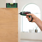 Bosch Akkuschrauber IXO Wasserwaagen-Set (7. Generation; 3,6V; 2,0Ah; 5,5Nm; Set inkl. Mini-Wasserwaage, mit Mikro-USB-Kabel; schraubt bis zu 190 Schrauben; im Karton)