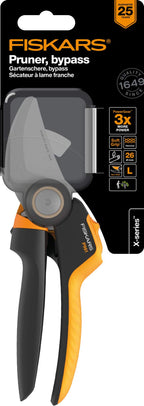 Fiskars Bypass-Gartenschere L, X-series PowerGear, P961, Mit Rollgriff, Für frische Äste und Zweige, Antihaftbeschichtet, Edelstahl-Klingen, Länge: 22,2 cm, Schwarz/Orange, 1057175