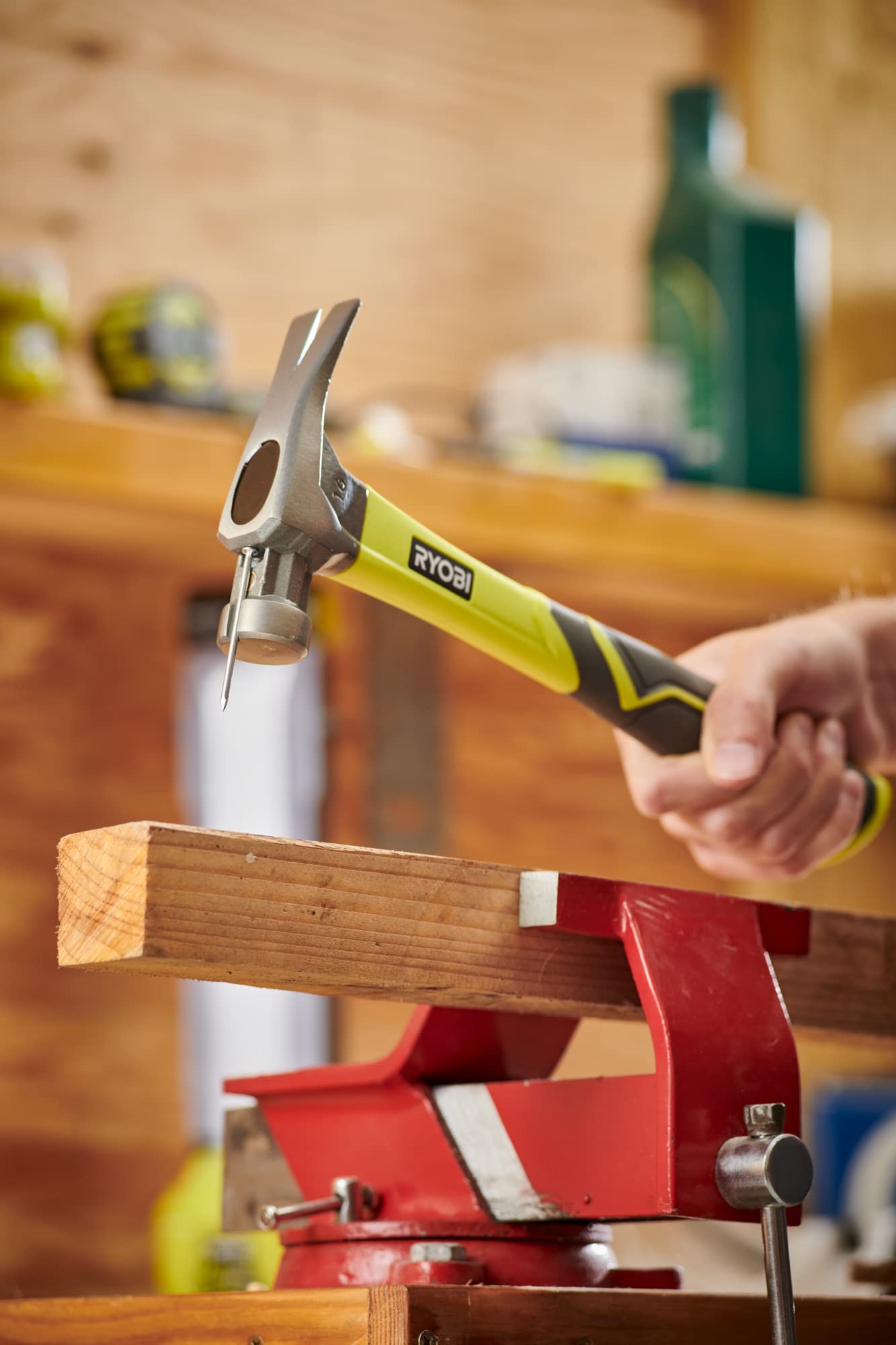 RYOBI Klauenhammer RH16FSS, Magnetischer Nagelhalter, 450 g, glatte Schlagfläche, Rutschfester Griff