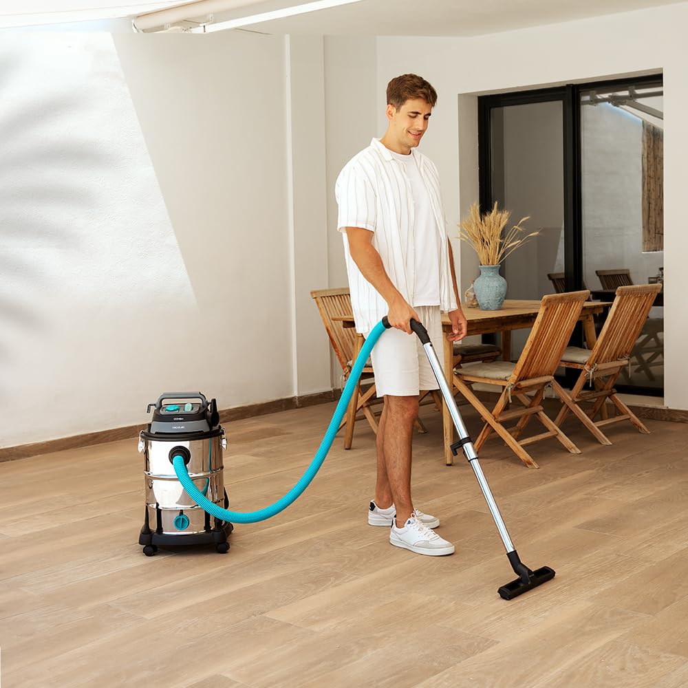 Cecotec Staubsauger für Feste Stoffe und Flüssigkeiten 30L Conga Rockstar Wet & Dry Steel Pro Tool. 1600W, erhöhte Haltbarkeit und Widerstandsfähigkeit, enthält Steckdose für Werkzeuge, Zubehörkit