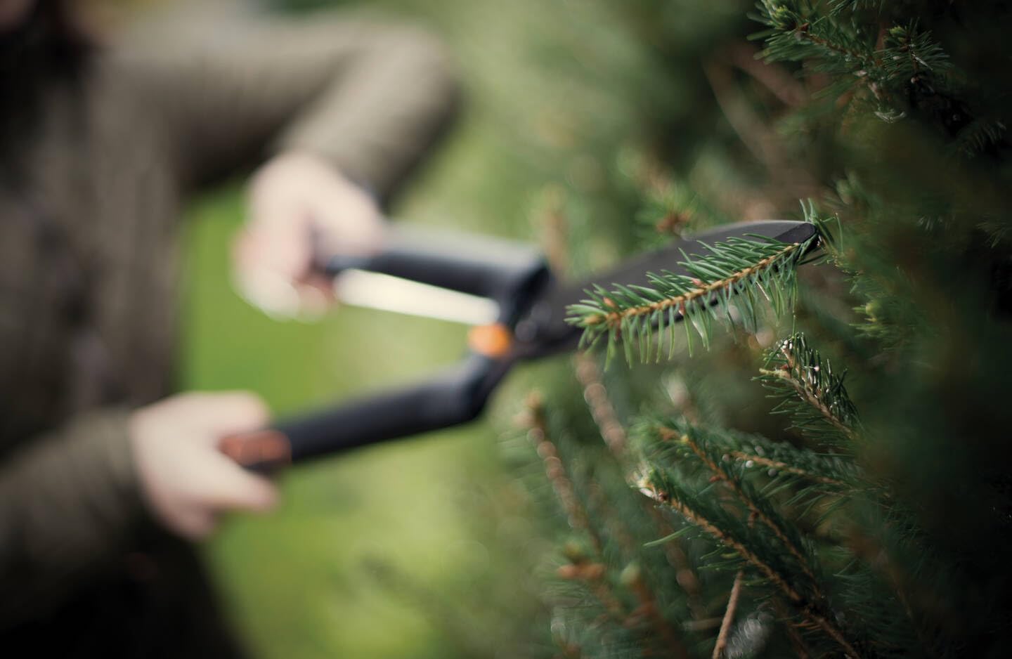 Fiskars SingleStep Heckenschere, Mit Wellenschliff, Hochwertige Stahl-Klingen, Länge 60 cm, Mattschwarz, HS22, 1001433