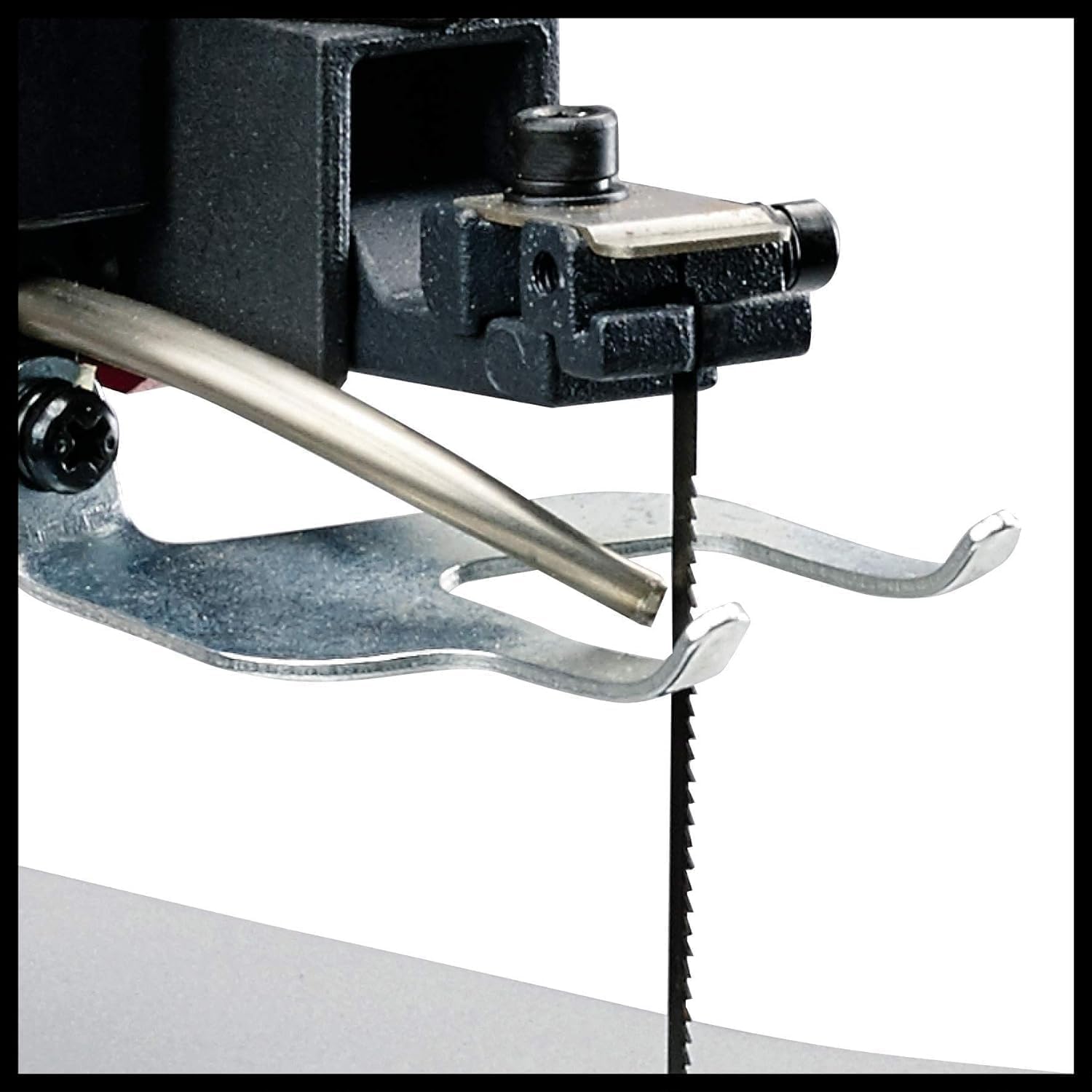 Einhell Dekupiersäge TC-SS 406 E (120 W, 50 mm Schnitthöhe, 47° neigbarer Tisch, variable Drehzahl, Blasvorrichtung, inkl. 2 Sägeblätter)