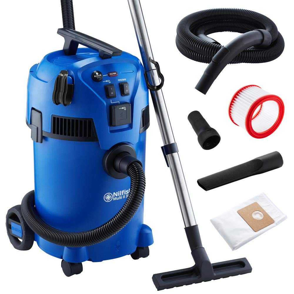 Nilfisk Multi II 30L T Nass Trockensauger mit Steckdose - Staubsauger für Werkstatt, Haus, Garten und Auto (1400 W)