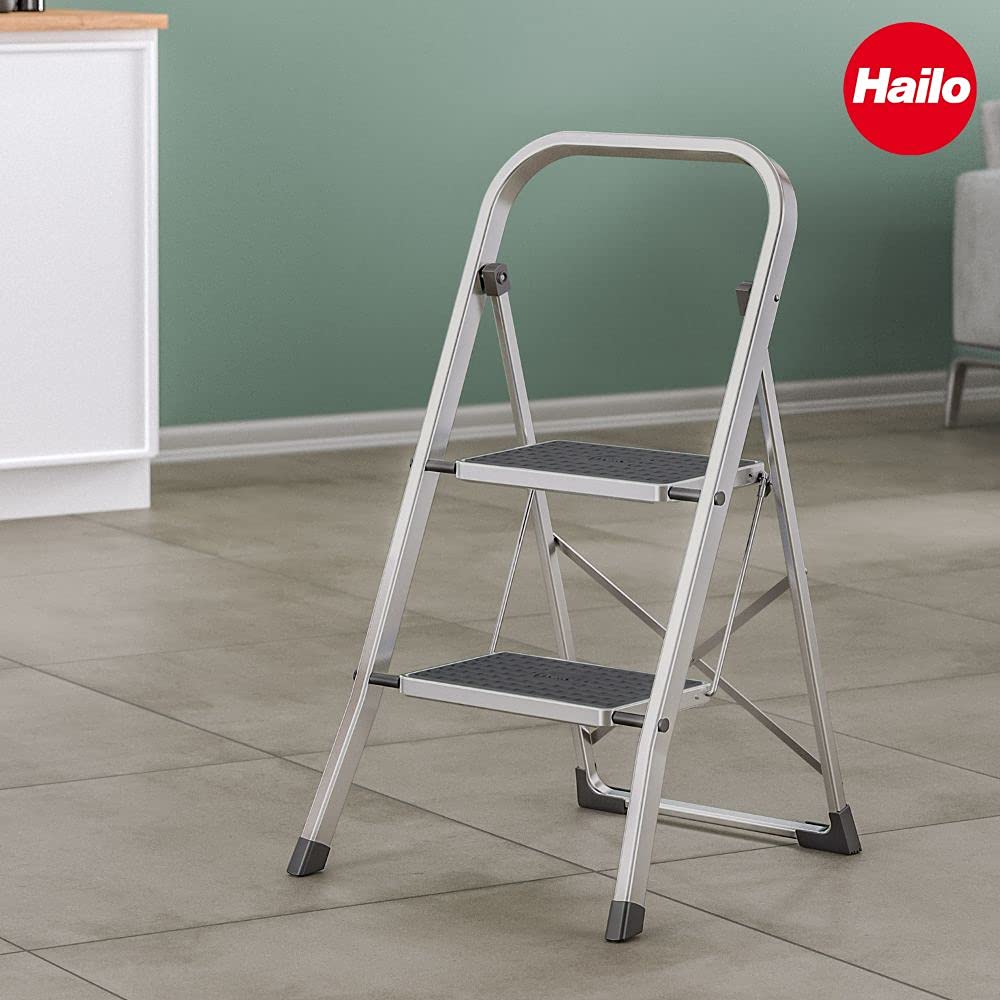 Hailo K70 StandardLine Alu-Klapptritt-Leiter - 2 große Stahl-Stufen mit Anti-Rutsch-Matten belastbar bis 150 kg - Trittleiter mit Klappsicherung - besonders leicht und einfach zu verstauen - Silber