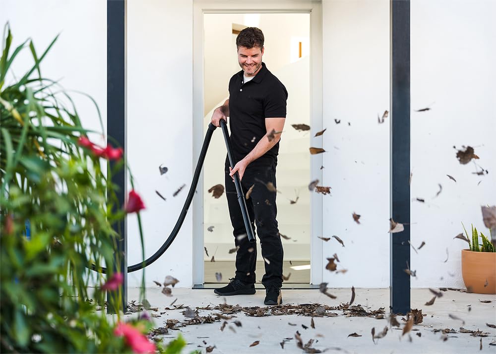 Nilfisk Multi II 30L T Nass Trockensauger mit Steckdose - Staubsauger für Werkstatt, Haus, Garten und Auto (1400 W)