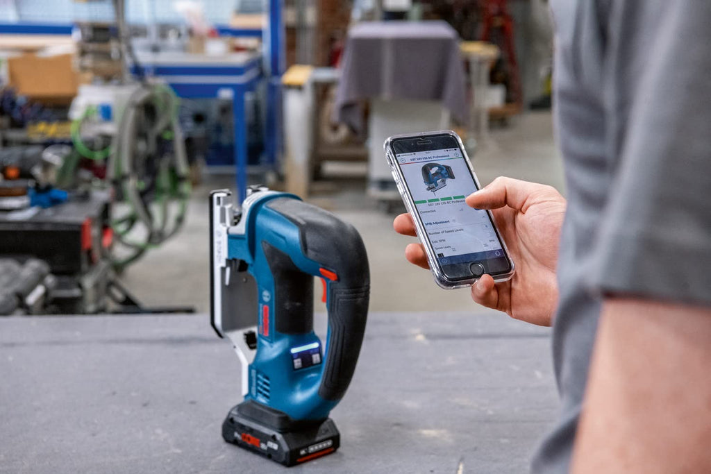 Bosch Professional 18V System Akku Stichsäge GST 18V-155 BC (mit Bügelgriff, bürstenlosem Motor, ohne Akku/ Ladegerät)