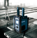 Makita DMR115 Akku-Baustellenradio (ohne Akku, ohne Ladegerät), Türkis, Schwarz, Silber