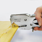 Rapesco 1305 Hochleistungs-Heftzange HD-73 und 2000 Heftklammern des Typs 73/10 mm, 70 Blatt Kapazität, Chrom