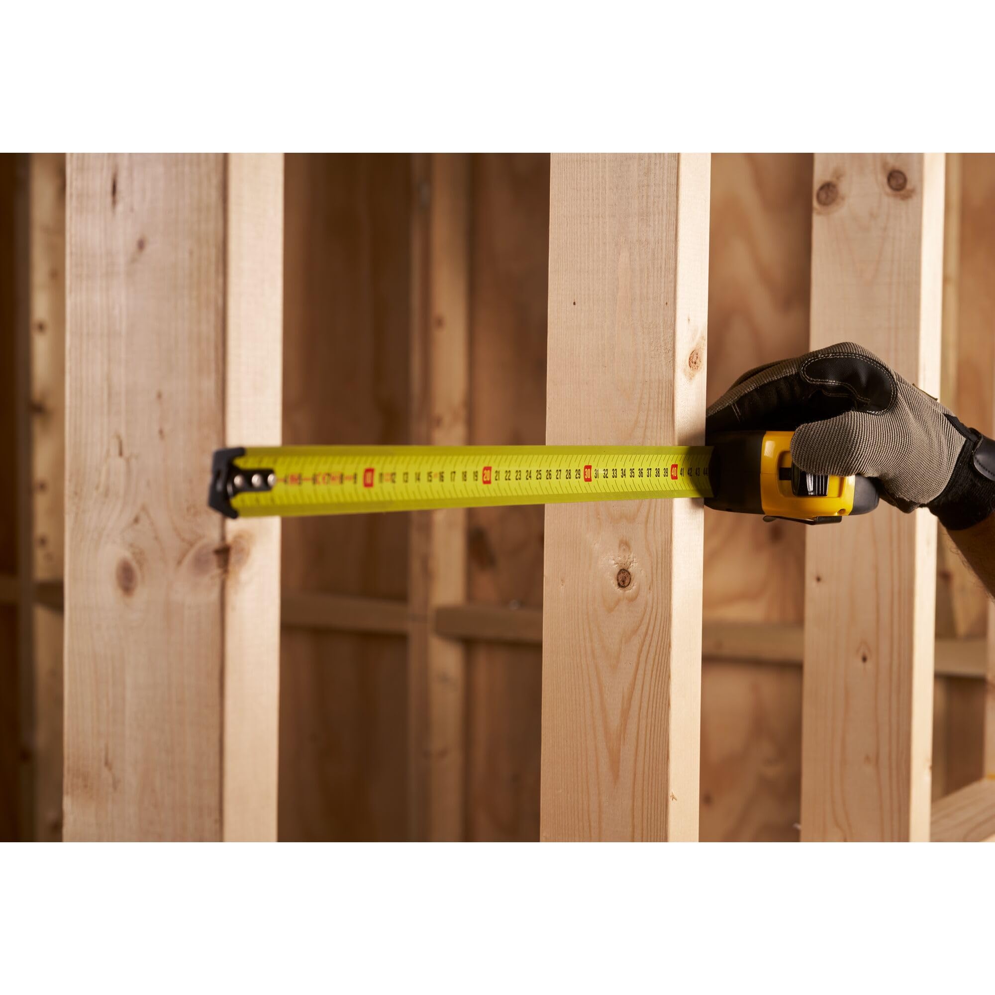 Stanley FatMax Bandmass Blade Armor, 10m Länge, Feststeller, automatischer Rücklauf, Gürtelclip, DynaGrip, 0-33-811