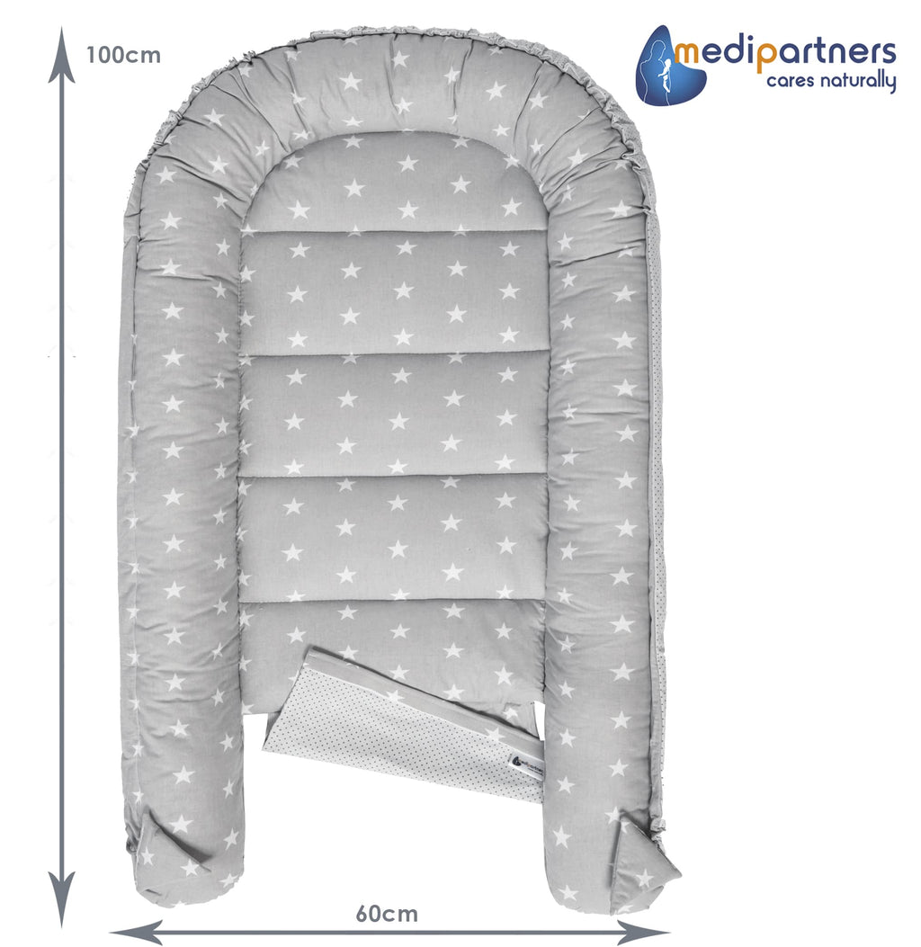 Medi Partners Babynest Nestchen für Neugeborene - 100x60x15 Babynestchen Baby zweiseitg Nest Bett 100% Baumwolle Minky Kuschelnest tragbar (graue Sternen mit graue Minky)