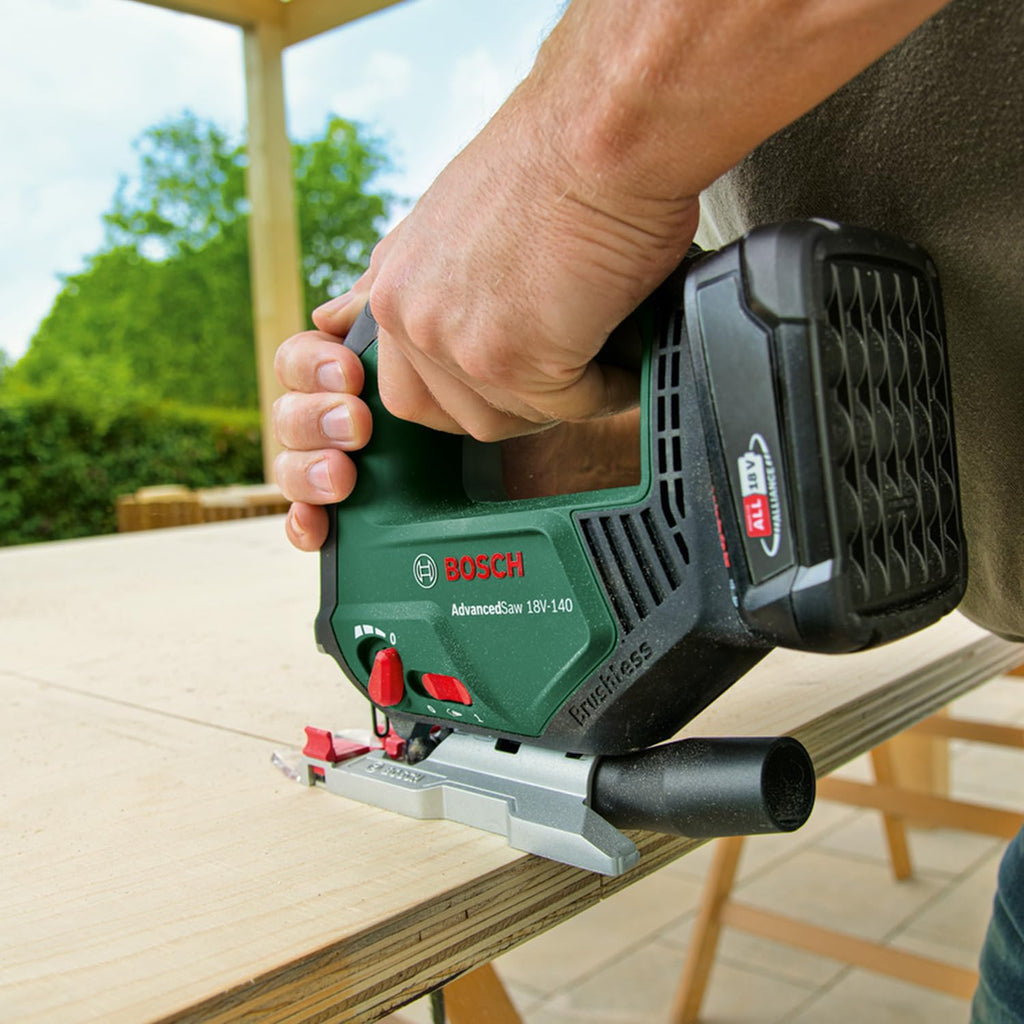 Bosch Akku-Stichsäge AdvancedSaw 18V-140 (Pendelhub, bürstenloser Motor, Schnitttiefe Holz/Stahl/Alu 140 mm / 10 mm / 20 mm, 3 × Sägeblätter, 18-Volt-System, ohne Akku und Ladegerät, im Karton)