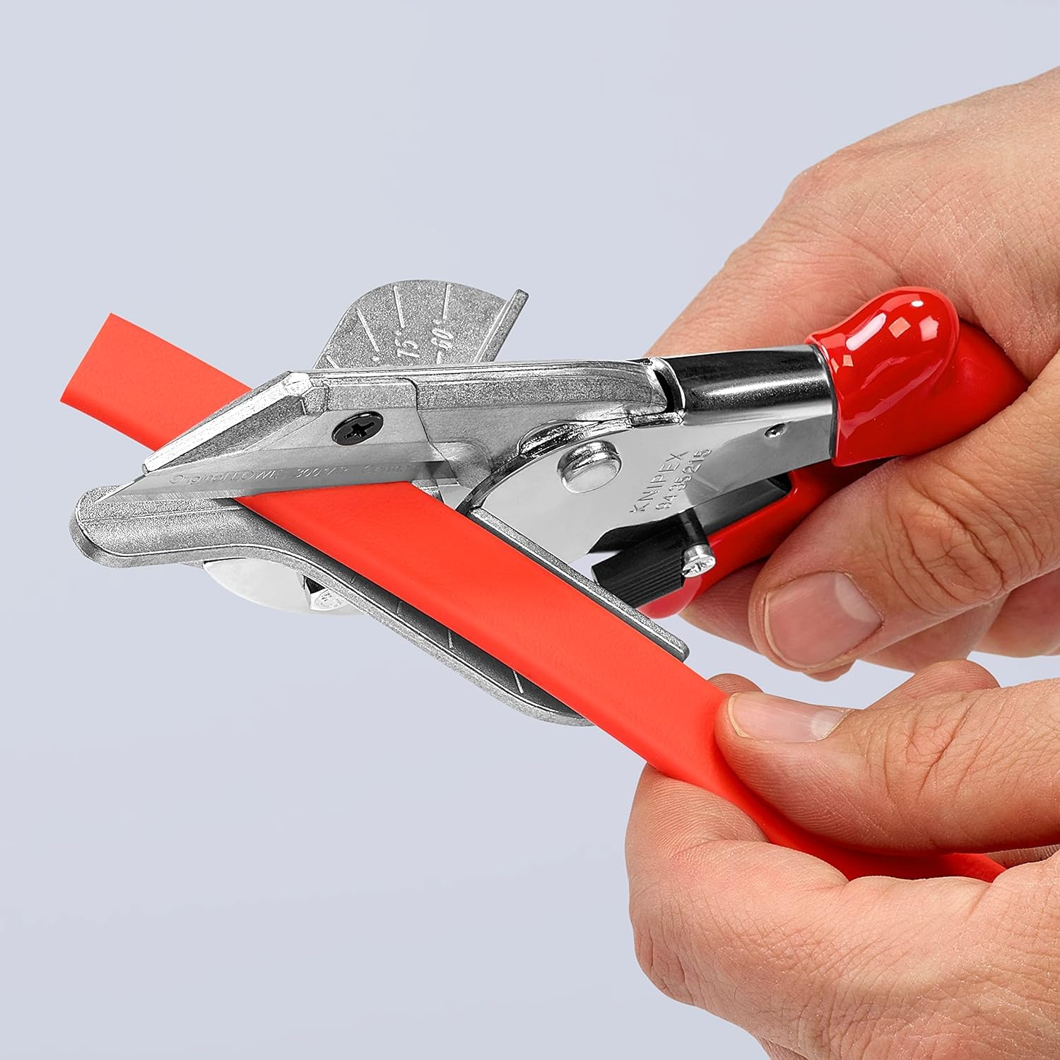 KNIPEX Gehrungsschere für Kunststoff- und Gummiprofile verchromt mit Kunststoff-Hüllen 215 mm, 94 35 215